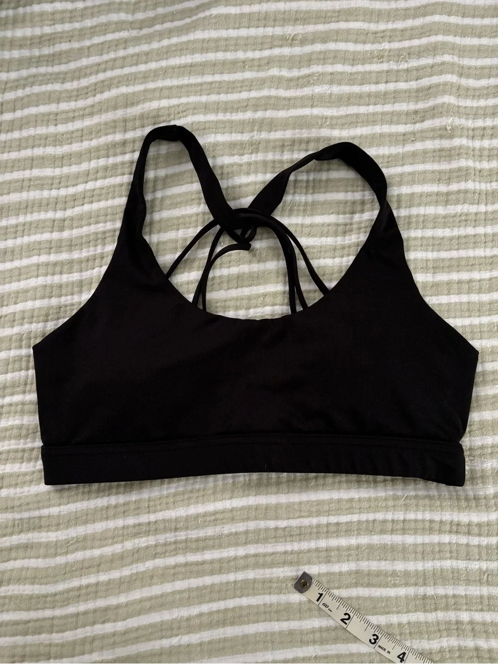 Icyzone Padded Strappy Sports Bra - Black (M)